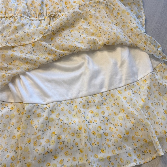 Trixxi Cream and Yellow Floral Mini Dress - Picture 7 of 12